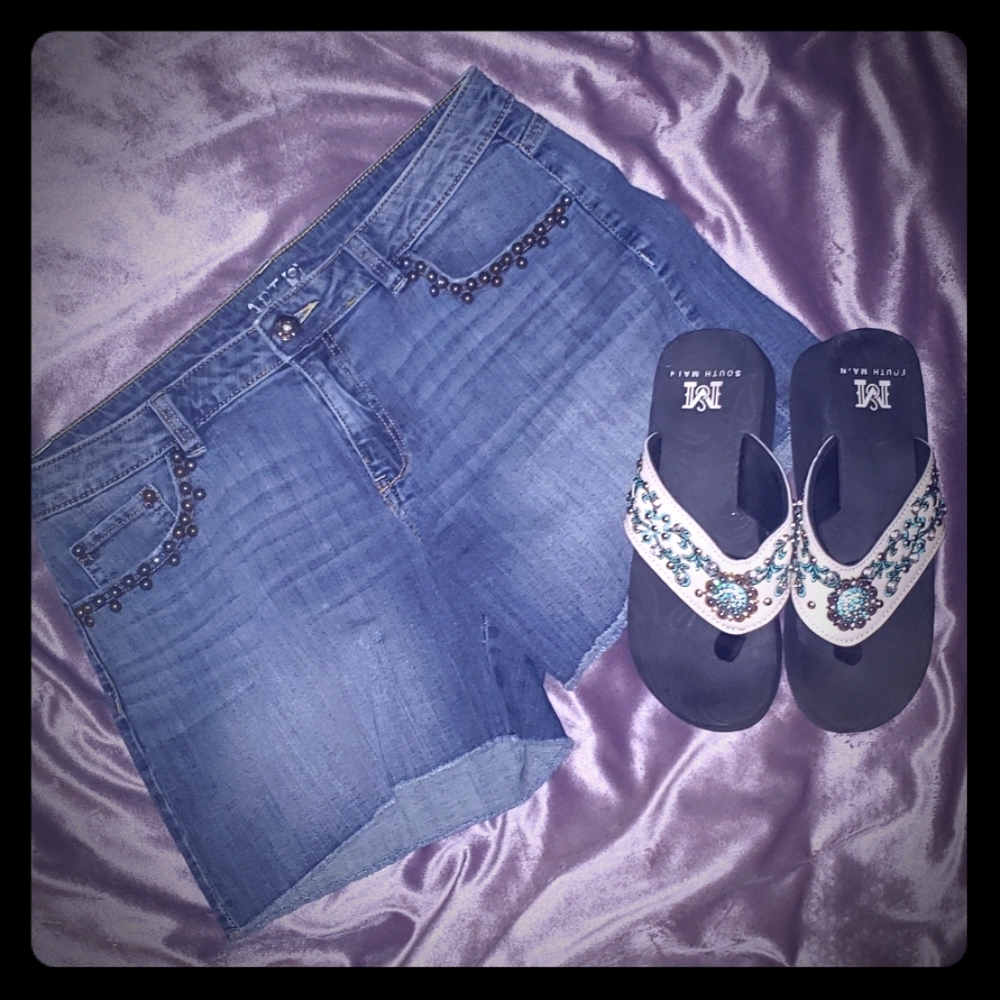 Apt 9 shorts